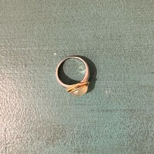 Elegant Gold and Silver Women's Ring